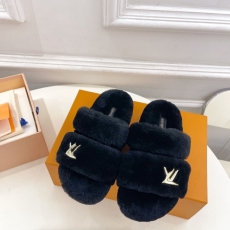 Louis Vuitton Slippers